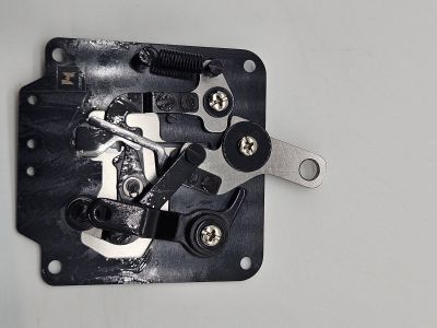ZJ5781 Игольная пластина в сборе 10025945 (original)